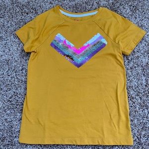 Cat & Jack sequin tshirt, yellow, size M 7/8.